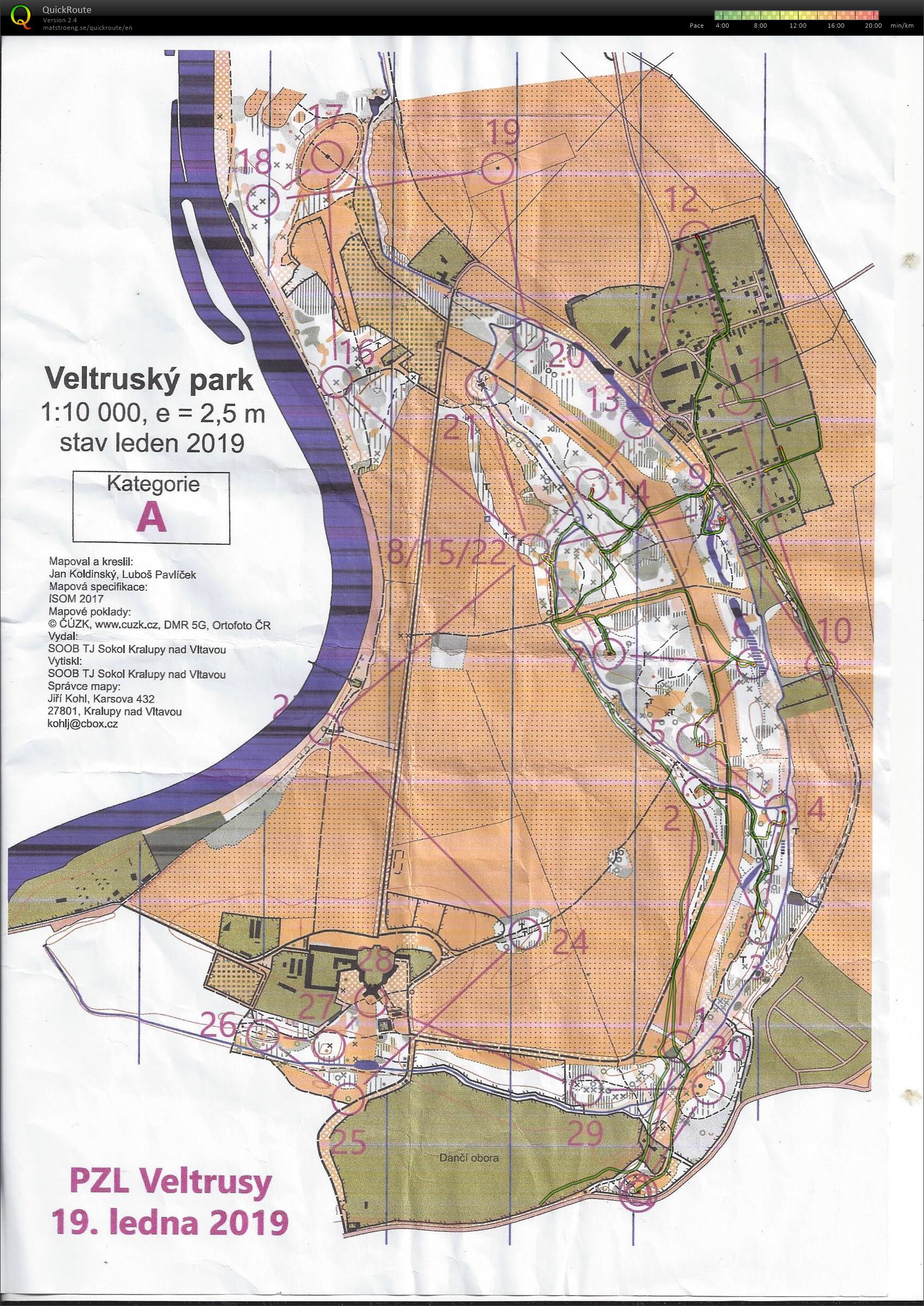 Trénink na starší vytisknuté mapě ve Veltrusech (05.07.2022)